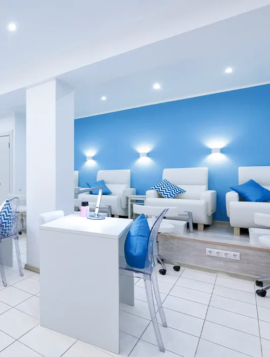 medium nail spa